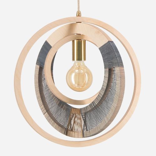 Pendant light made out of several rings of different sizes